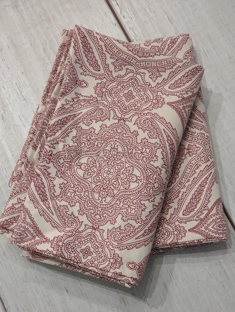 Paisley Print Pillow Case Set in Cream and Dark Red
